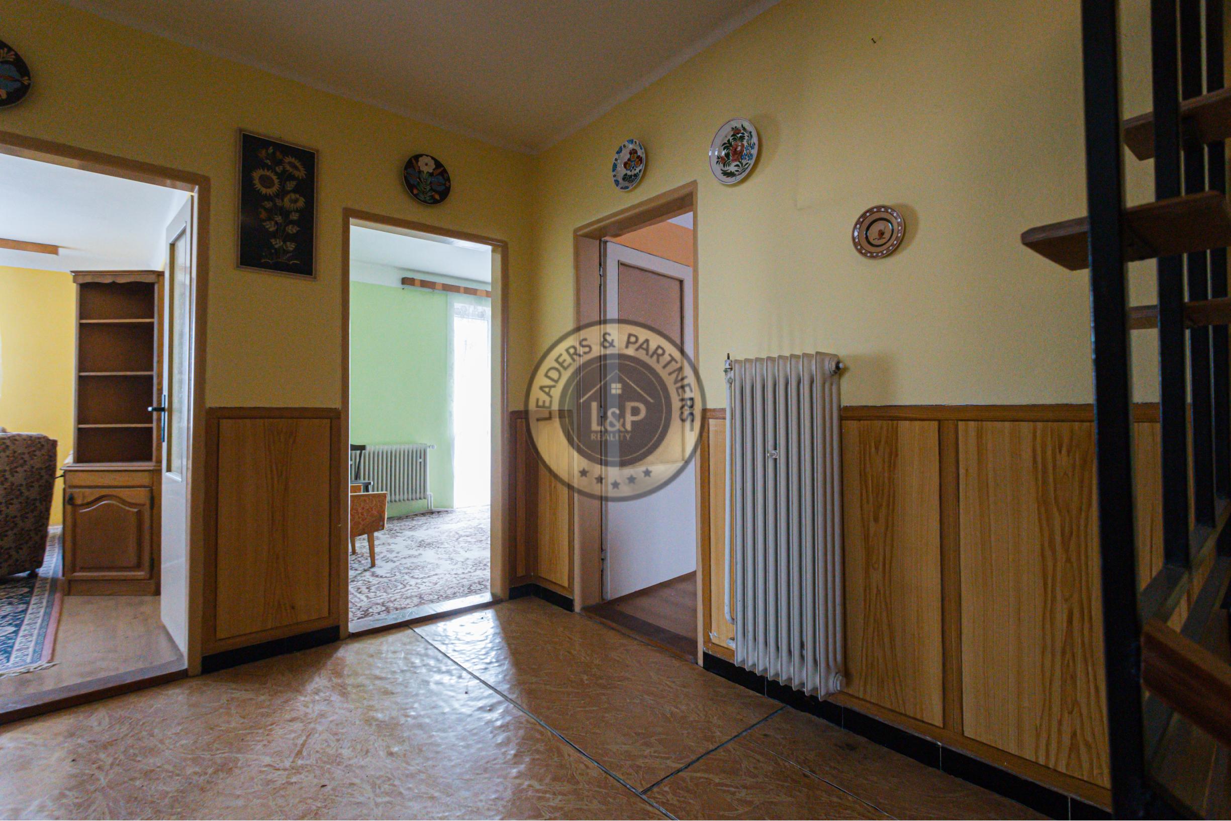 5 izbový, dvojpodlažný RD-VALALIKY, pozemok 550m2 - 13