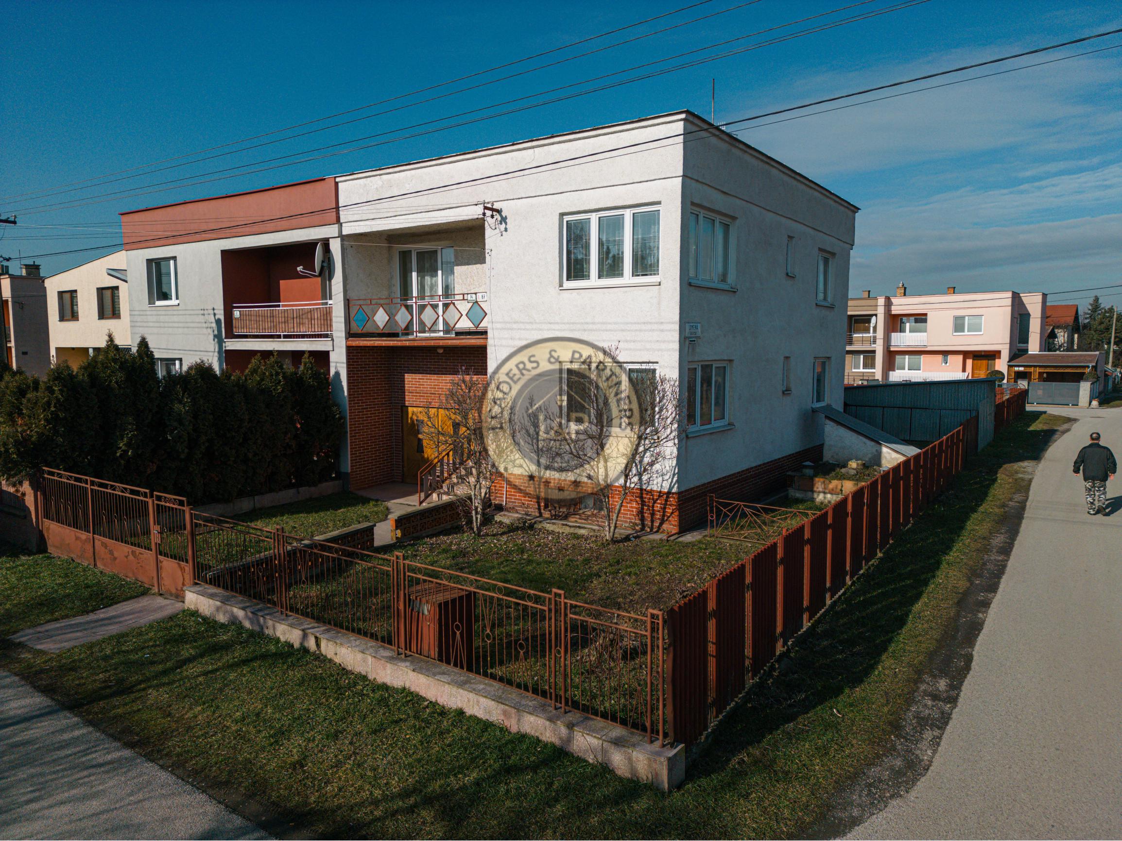 5 izbový, dvojpodlažný RD-VALALIKY, pozemok 550m2 - 1
