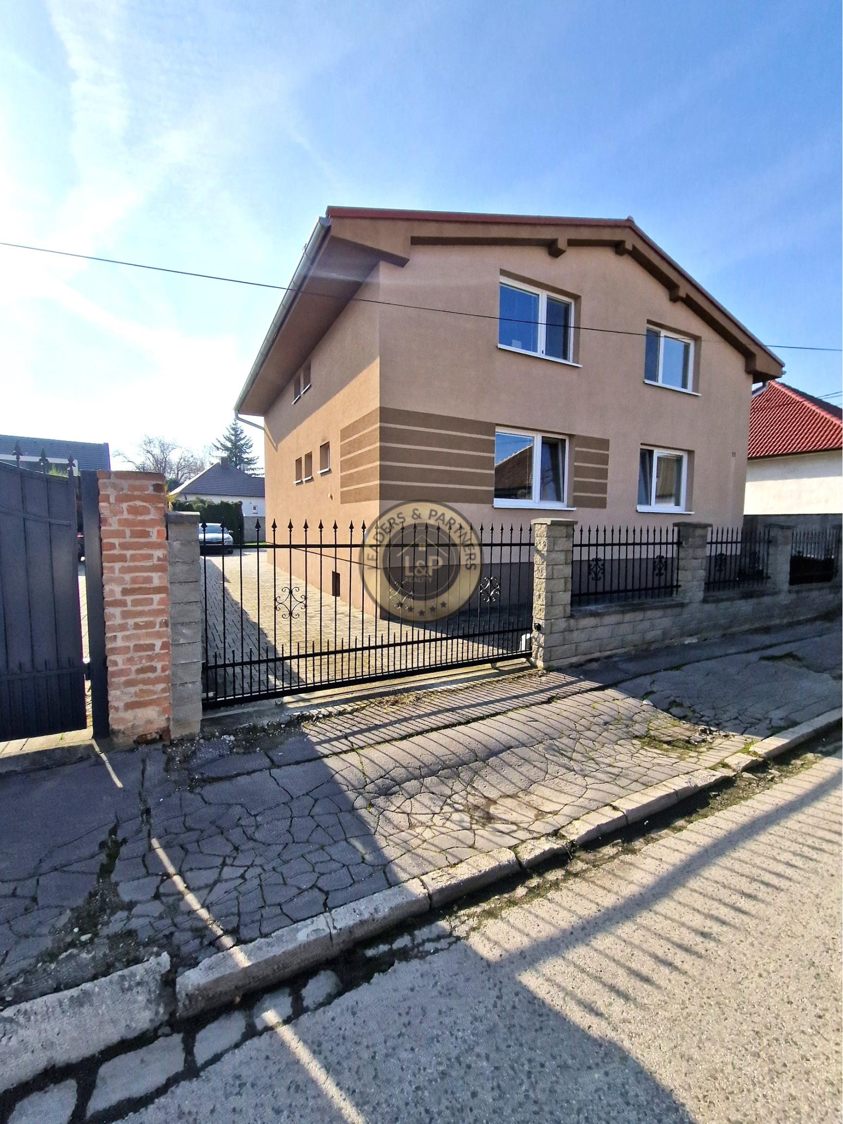 Na predaj rodinný dom v Trnave Špiegelsal - 1