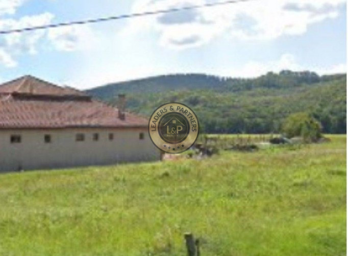 Na predaj stavebný pozemok v Maďarsku v obci Bózsva, 30 km od Košíc. - 1