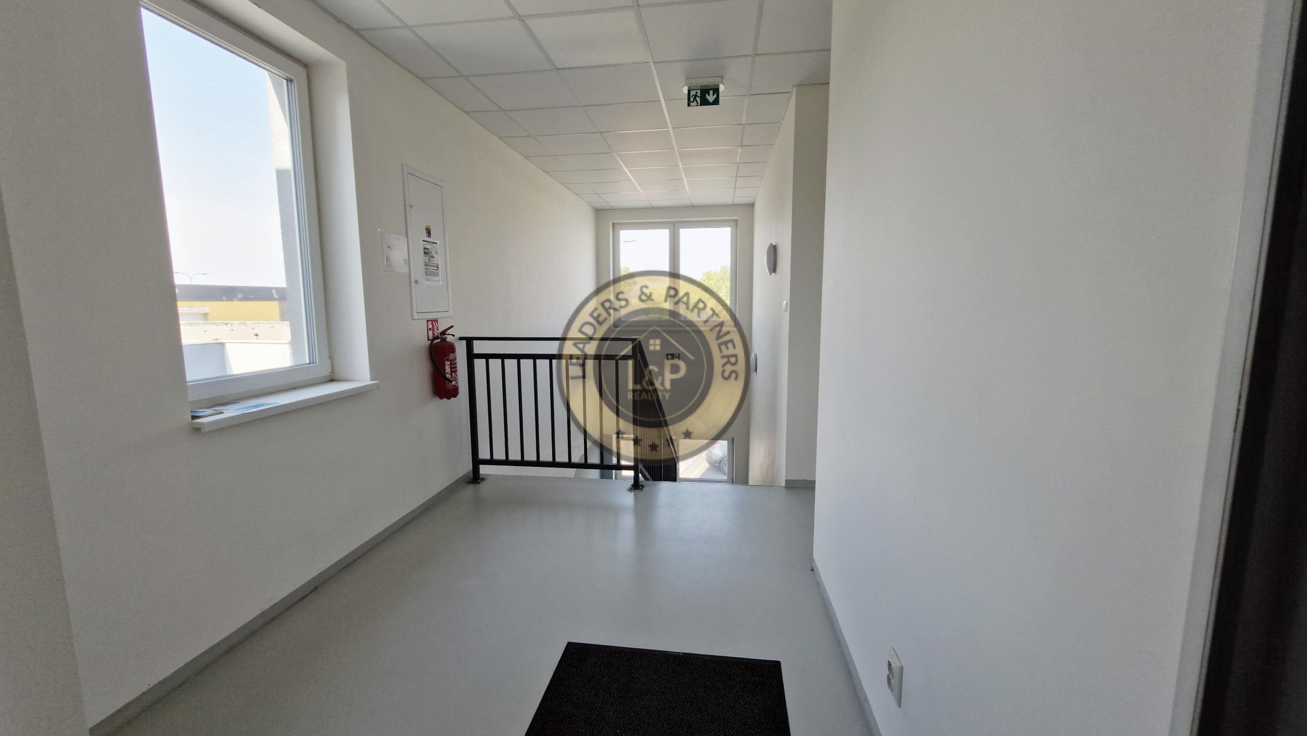 Na predaj obchodné priestory na hlavnom ťahu. Močarianska ulica, Michalovce - 7