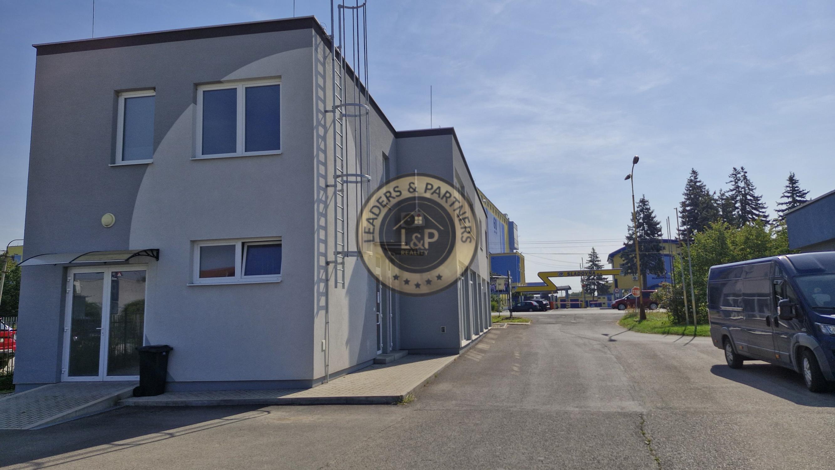Na predaj obchodné priestory na hlavnom ťahu. Močarianska ulica, Michalovce - 2