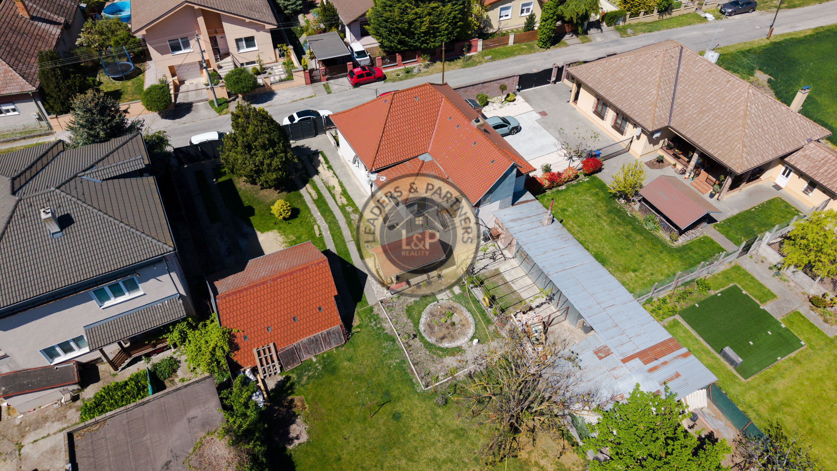 5 izbový rodinný dom-Jánovce, po rekonštrukcii, veľký pozemok - 17