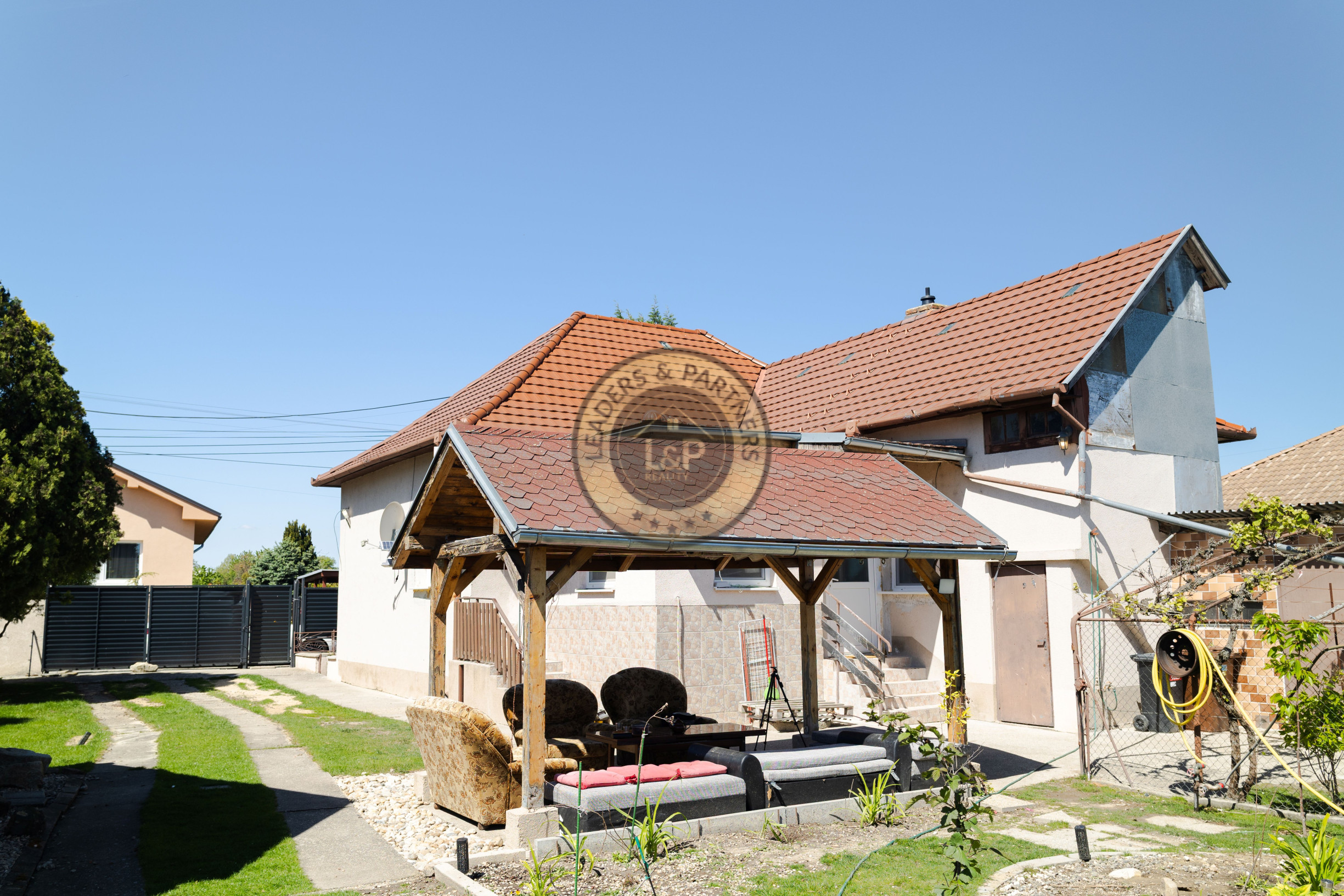 5 izbový rodinný dom-Jánovce, po rekonštrukcii, veľký pozemok - 12