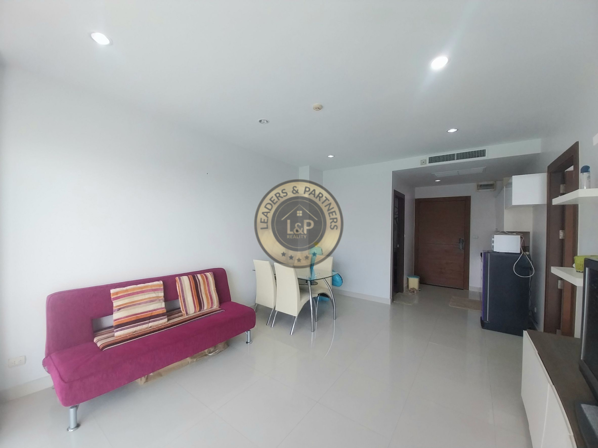 Thajsko-Pattaya-2 izbový apartmán na pláži-Musselana Condo - 2