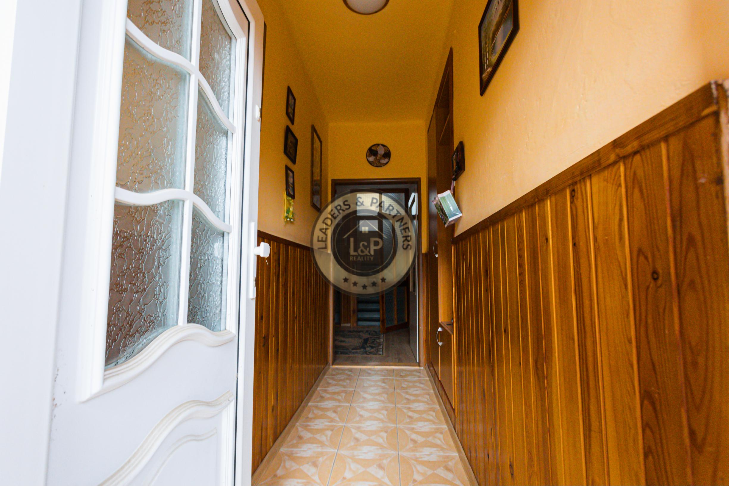 5 izbový, dvojpodlažný RD-VALALIKY, 200 m2 - 26
