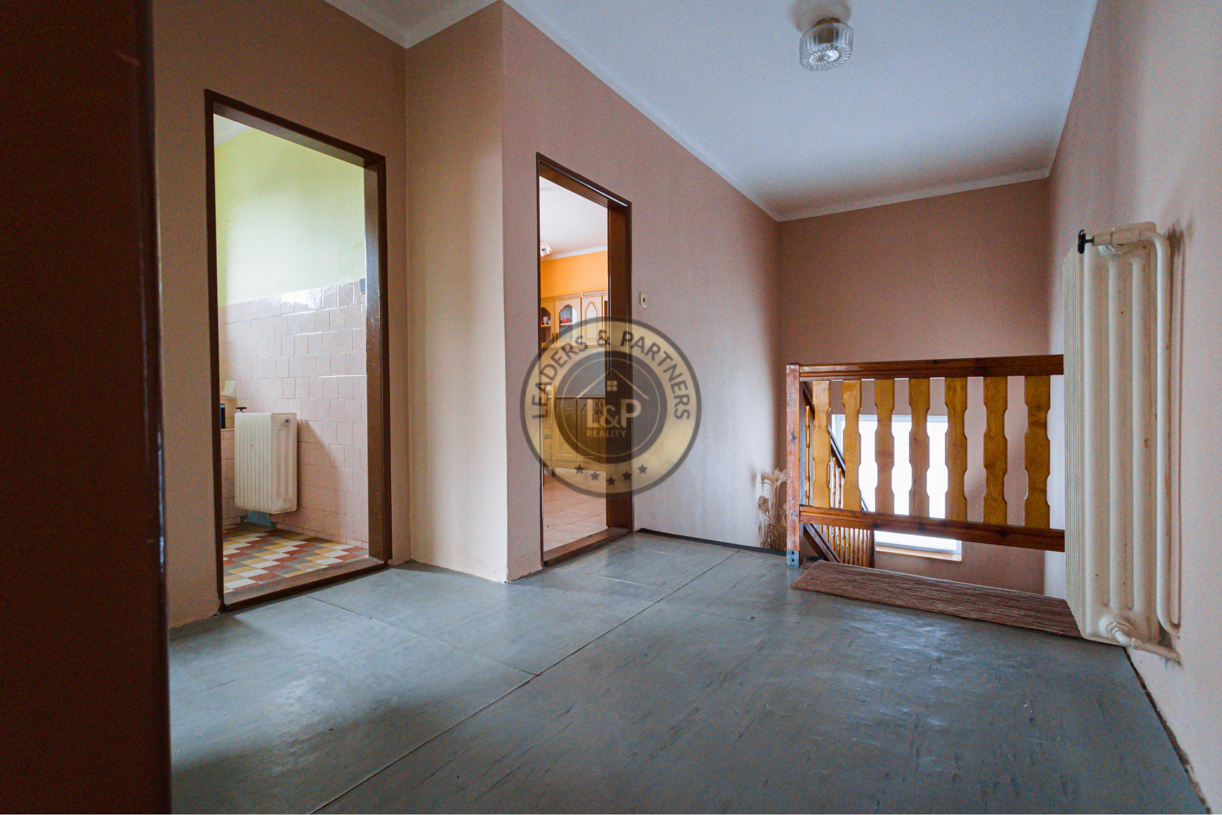 5 izbový, dvojpodlažný RD-VALALIKY, 200 m2 - 12