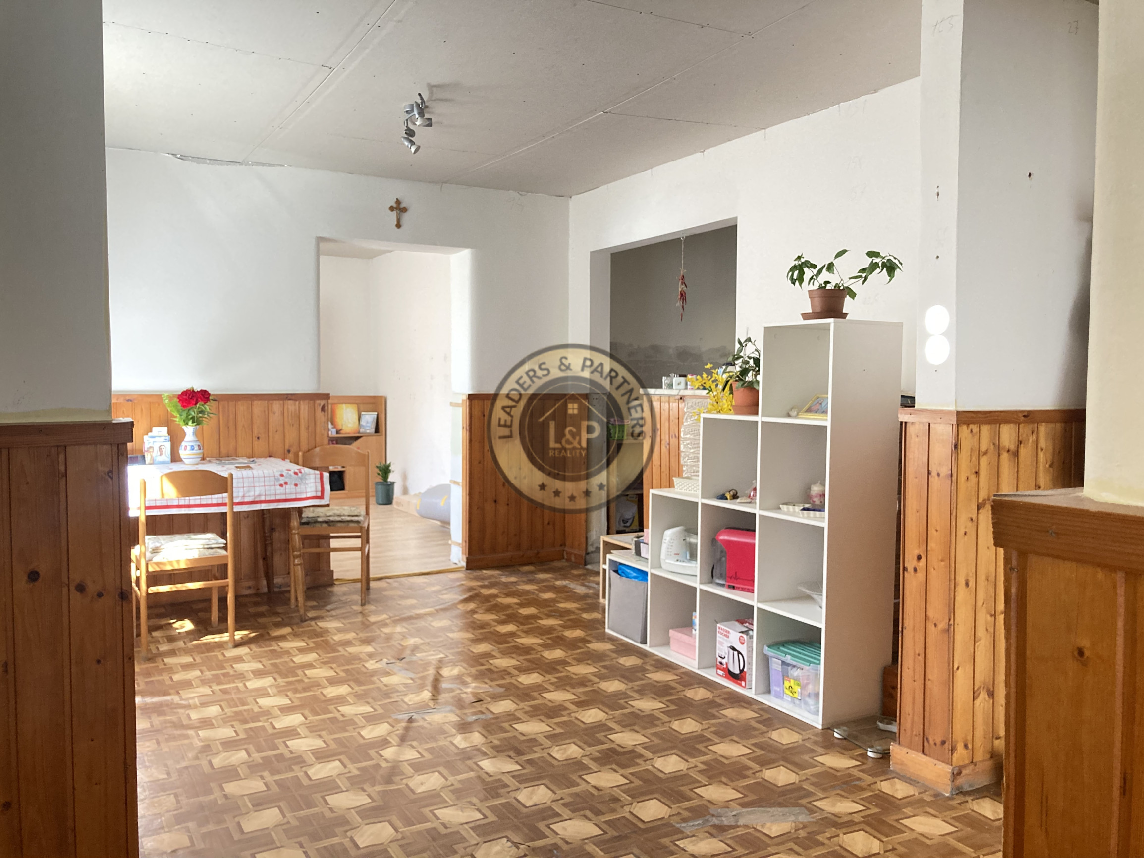 PREDAJ rodinný dom Bezenye - 1