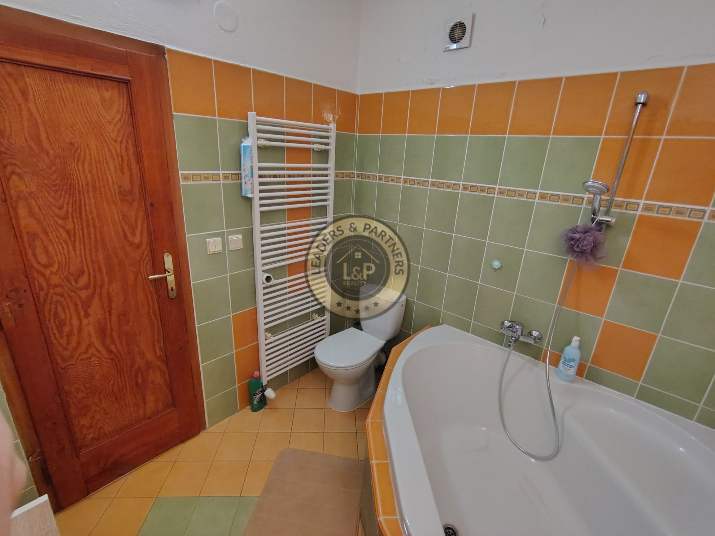 Priestranný 3-izbový byt (71 m²) s lodžiou - 5