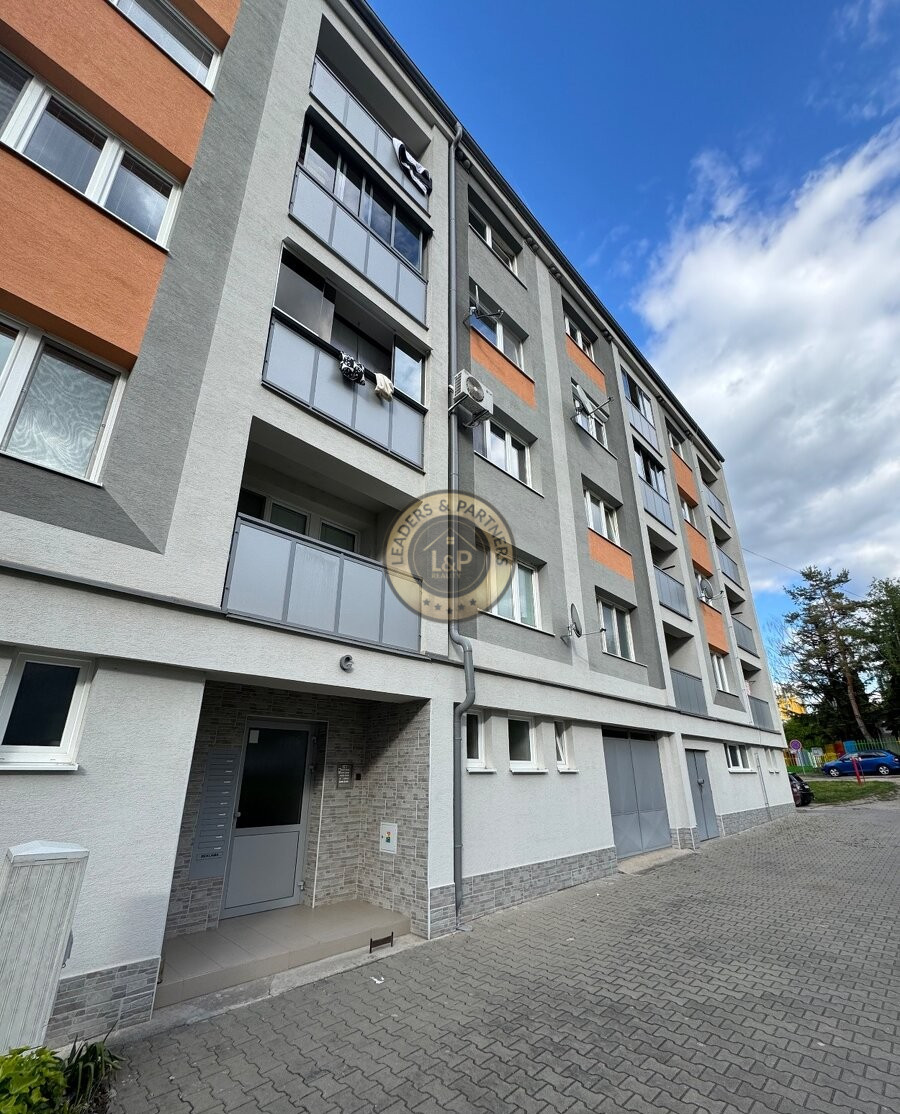 Na predaj 3iz. byt v pôvodnom stave s loggiou v Hlohovci - 2
