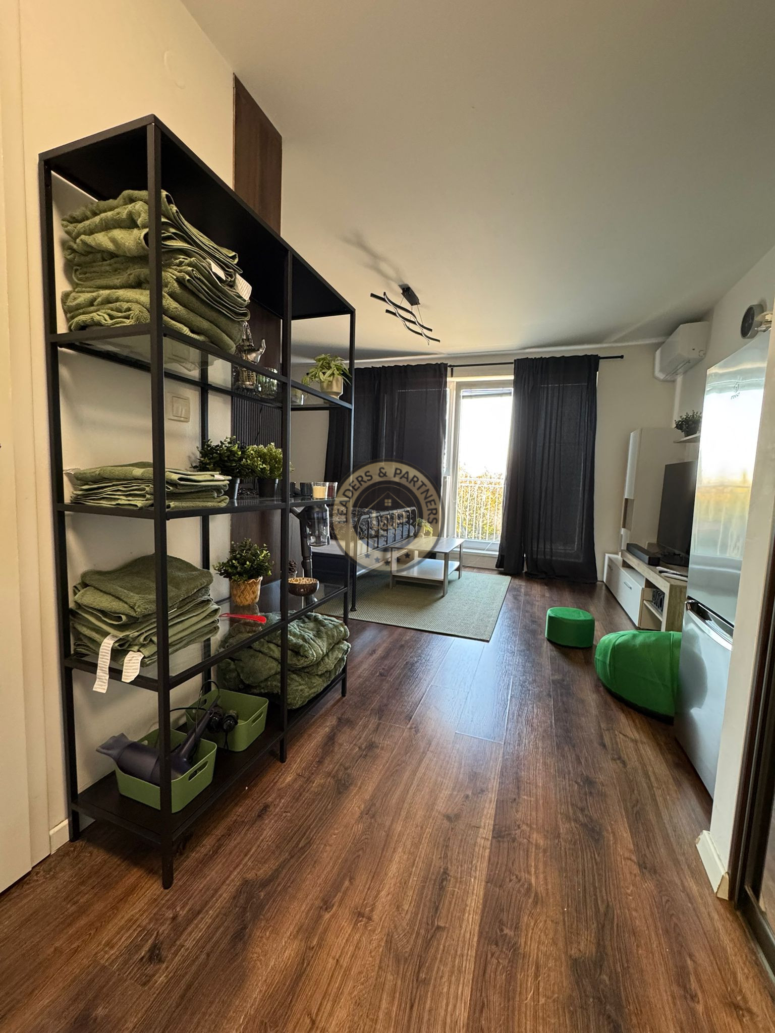 NA PREDAJ, 1-izbový byt s parkovacím miestom v pokojnej lokalite v Rači - 13