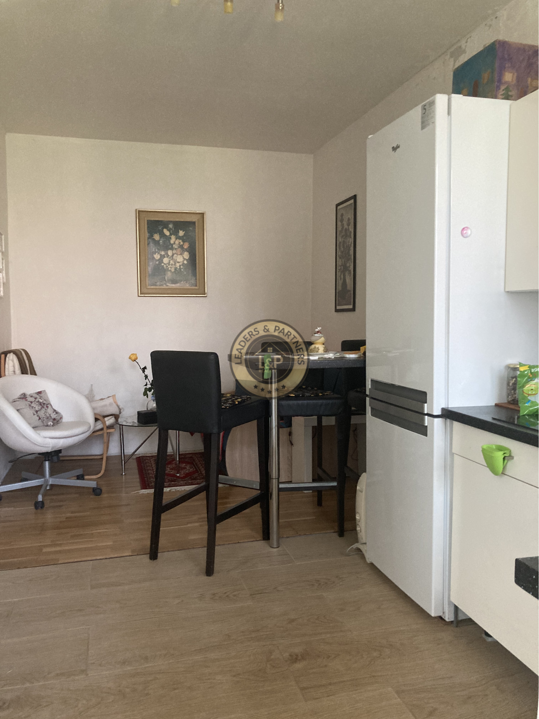 PREDAJ veľký 6izbový rodinný dom Bezenye. - 23
