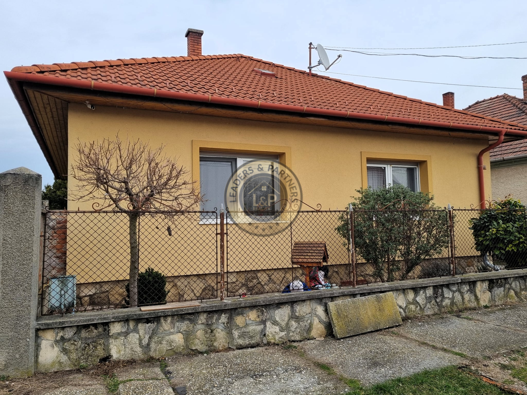 rezervované-PREDAJ 3izbový rodinný dom Hegyeshalom - 1