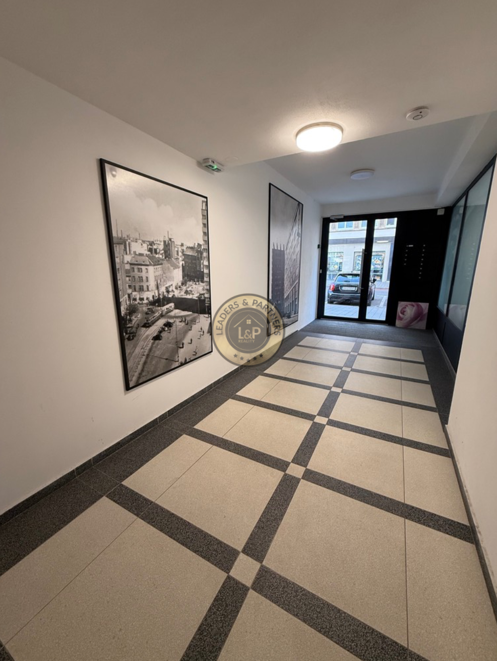 PREDAJ, 3-izb. byt s balkónom v centre | DUNAJSKÁ, BA I - 2