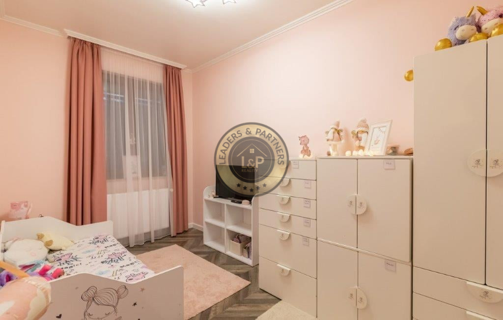 PREDAJ 7izbový rodinný dom s bazénom a saunou Mosonmagyaróvár - 12
