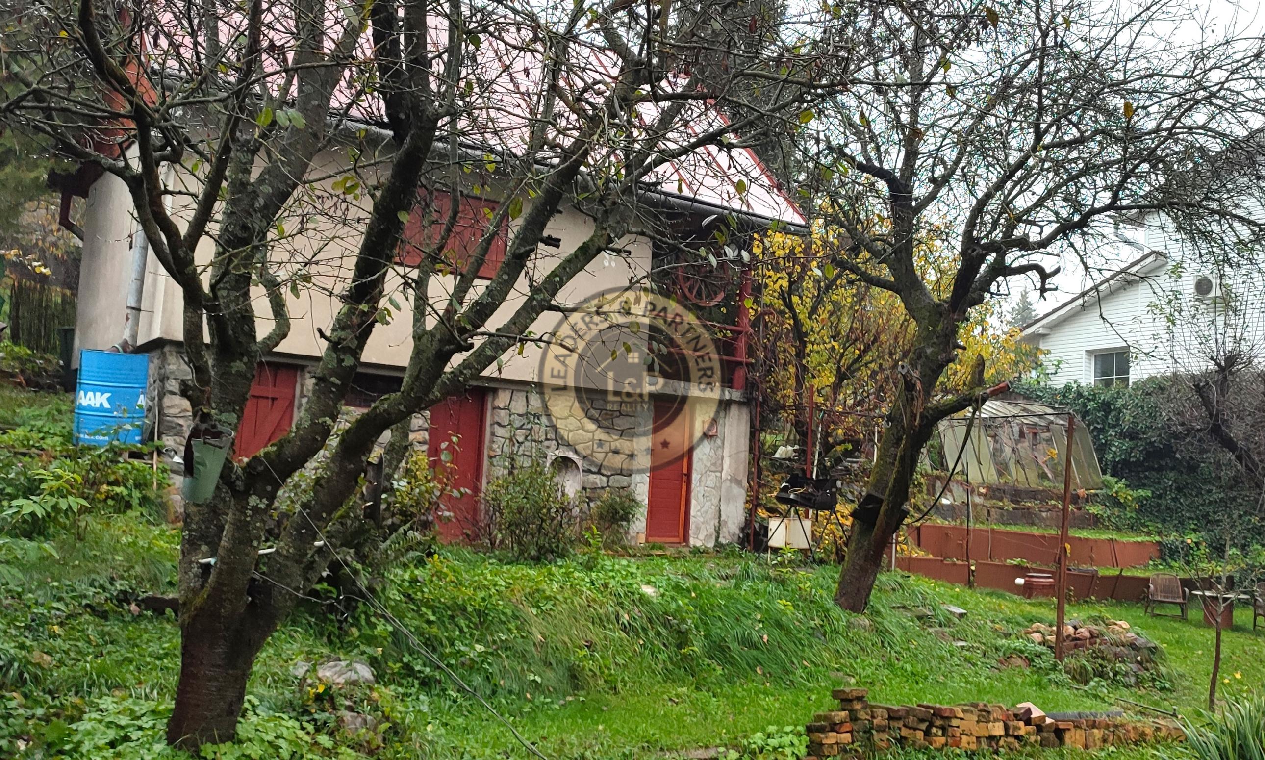 Murovaná chata ,Ke-Západ, ulica Československého odboja. - 4