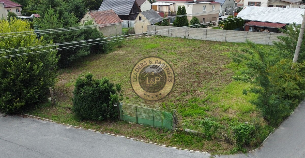 Na predaj stavebný pozemok v obci Borský Mikuláš - 1