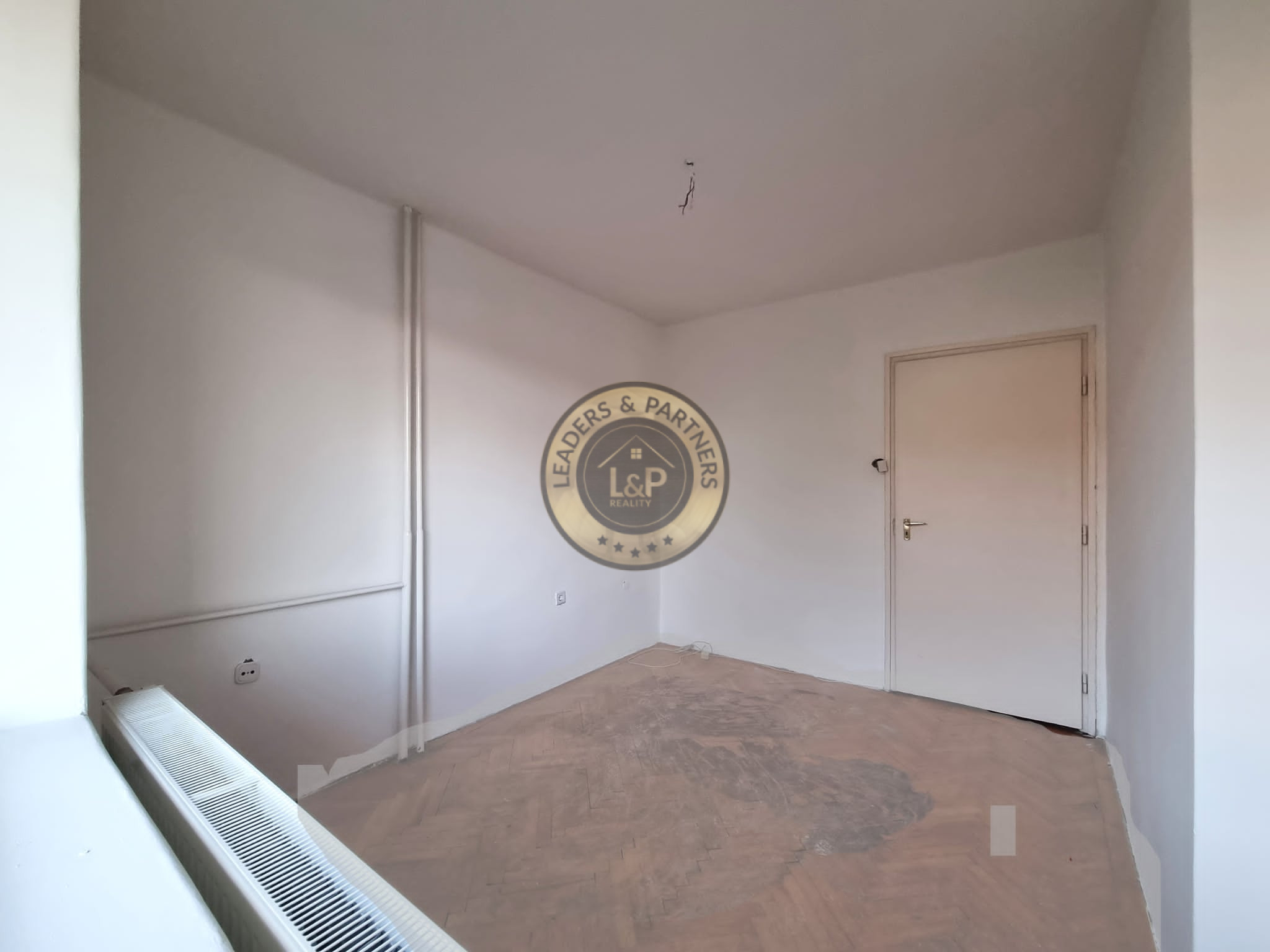 PREDAJ 3podlažný byt so záhradkou v radovom dome Mosonmagyaróvár - 10