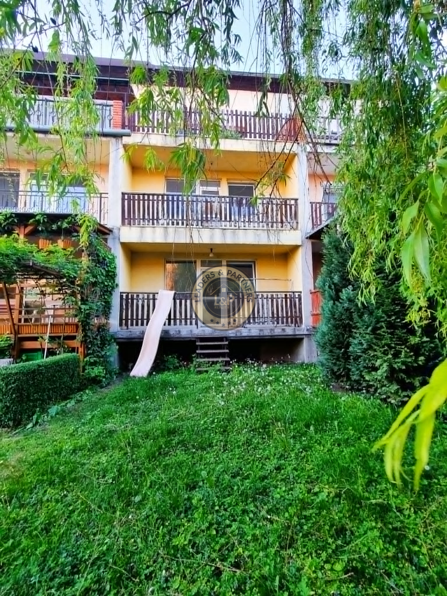 PREDAJ 3podlažný byt so záhradkou v radovom dome Mosonmagyaróvár - 22