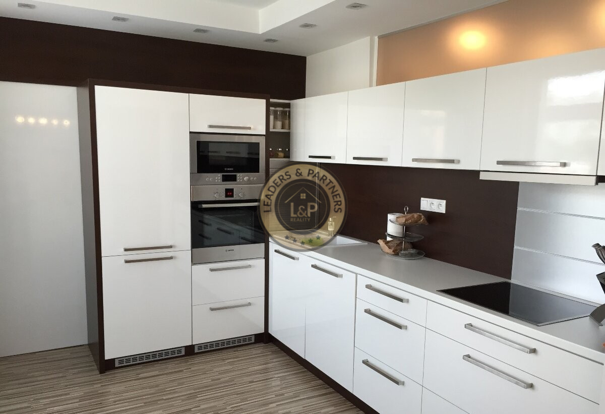 Krásny 3iz byt s loggiou po rekonštrukcii v Trnave na Družbe - 3