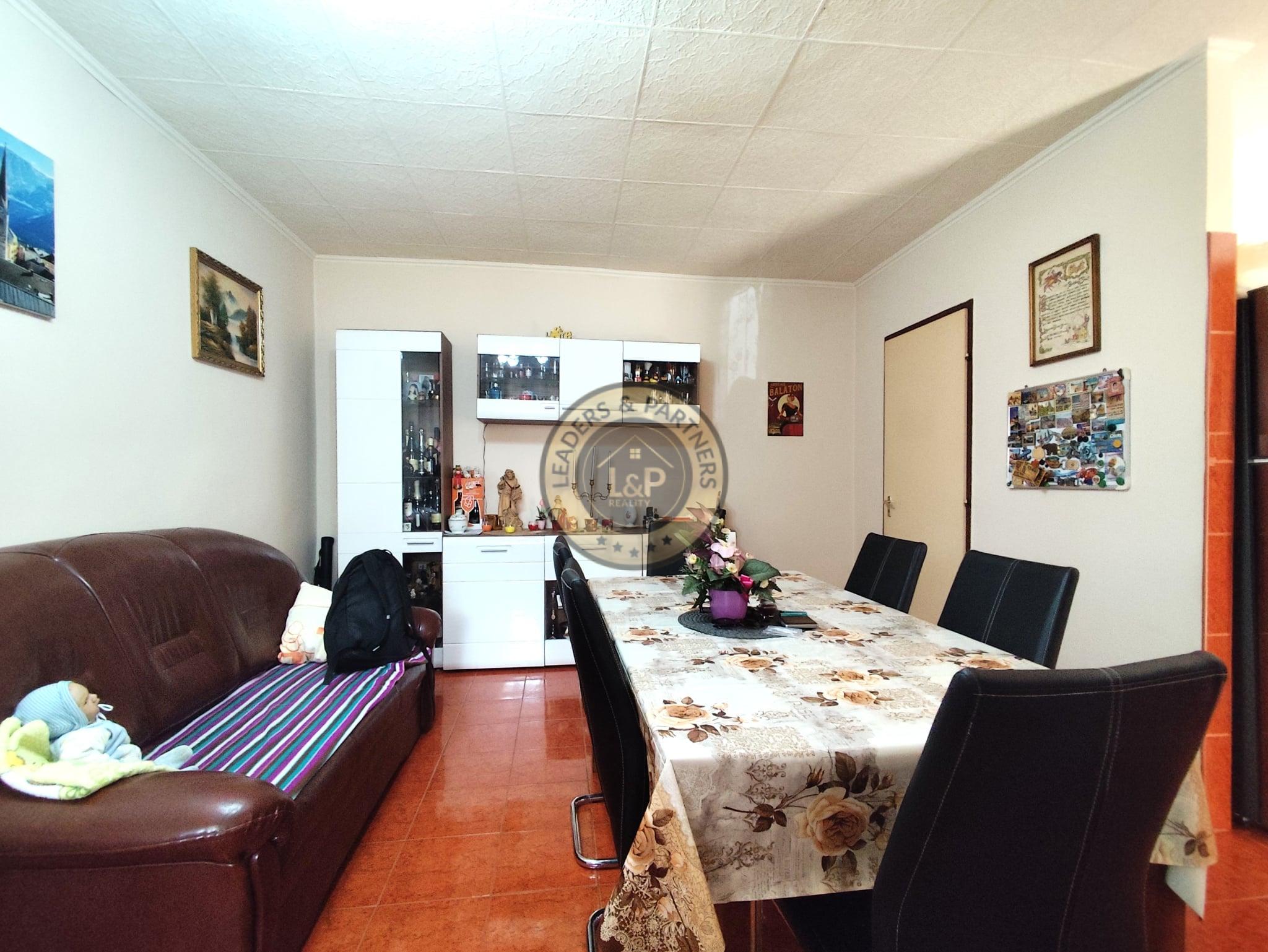 PREDAJ rodinný dom Ásvanyráró - 2
