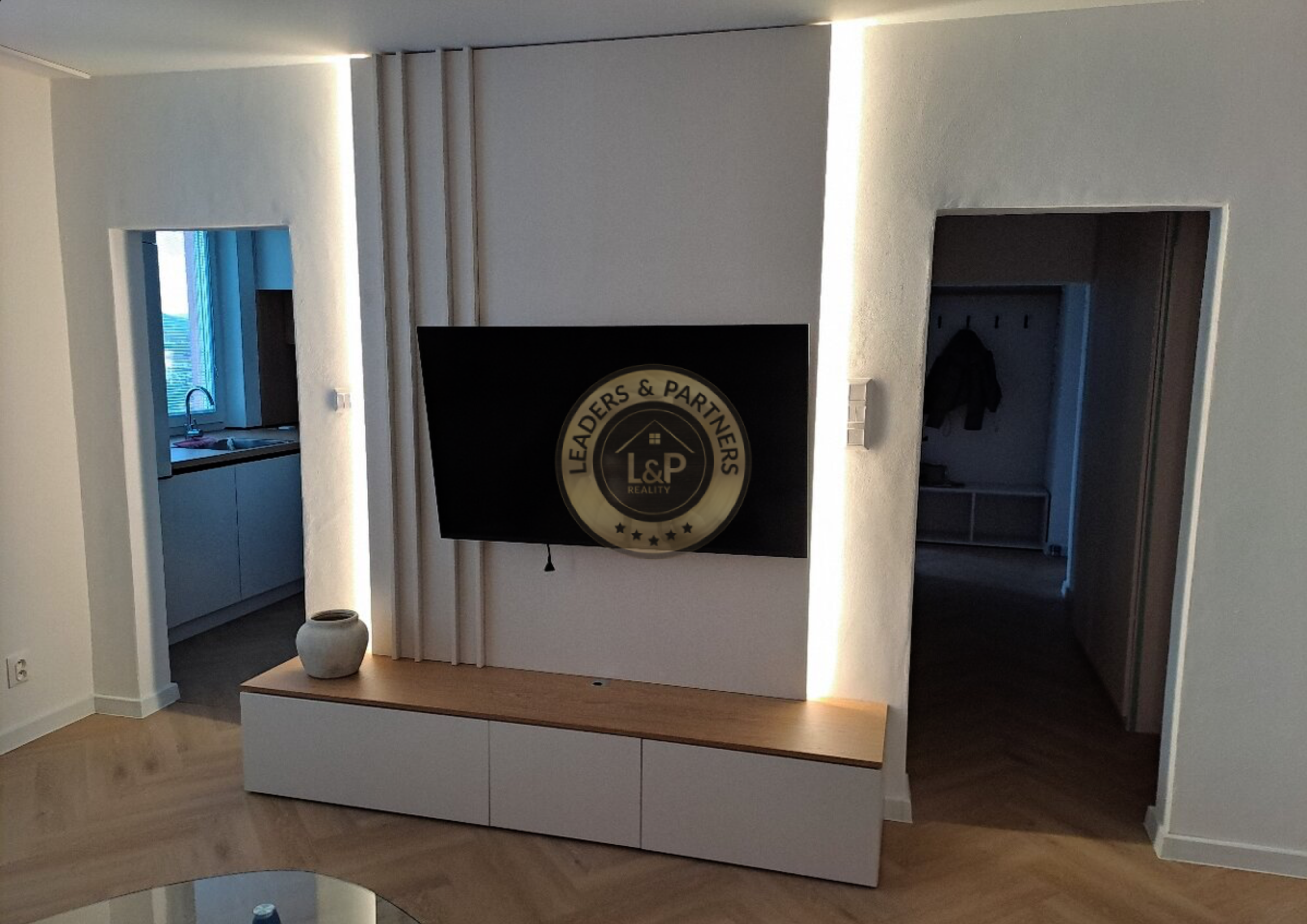 Prenájom dizajnového 2-izbového bytu po kompletnej rekonštrukcii - Alvinczyho - 2