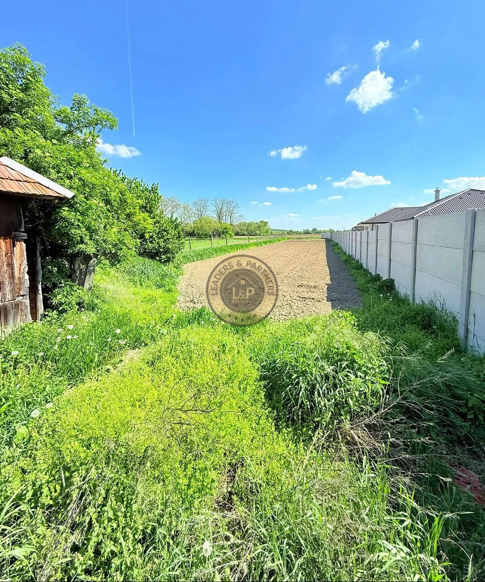 Pozemok na výstavbu domu, Malé Zálužie, IS pred pozemkomMalé Zálužie - 3