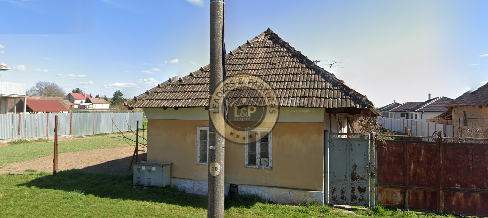 Pozemok na výstavbu domu, Malé Zálužie, IS pred pozemkomMalé Zálužie - 1