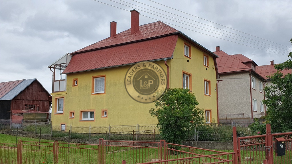 REZERVOVANÉ veľký 2 poschodový rodinný dom Šuňava s výhľadom na Vysoké Tatry - 1