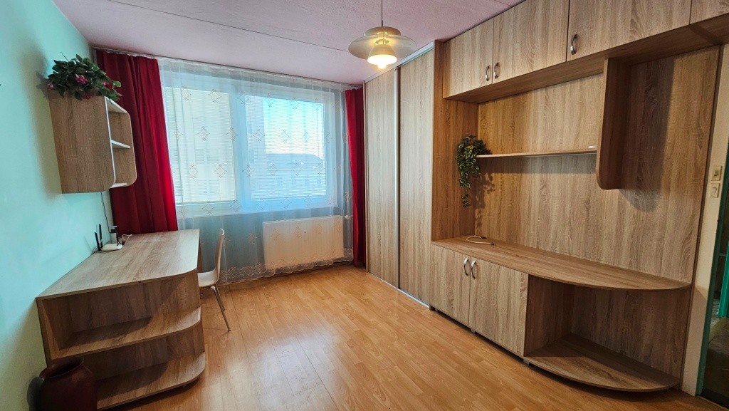 3 izbový byt Košice - Juh, Jánošíkova, čiast. rek., balkón - 6