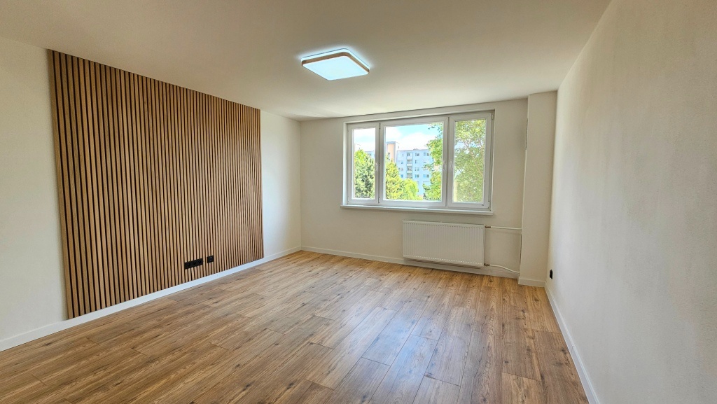 3 izbový byt Košice - KVP, Starozagorská, kompl. rek., lodži - 11